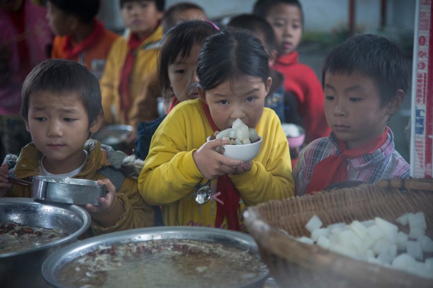 营养午餐