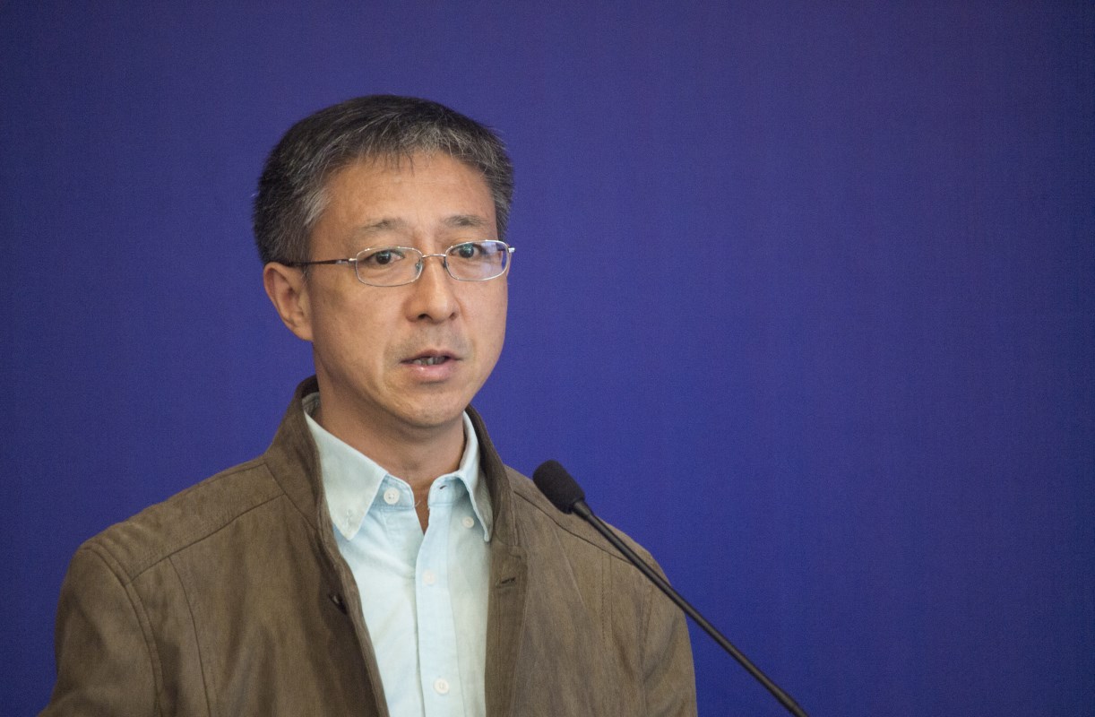 广东省水力发电工程学会理事长李承军宣布竞赛开幕