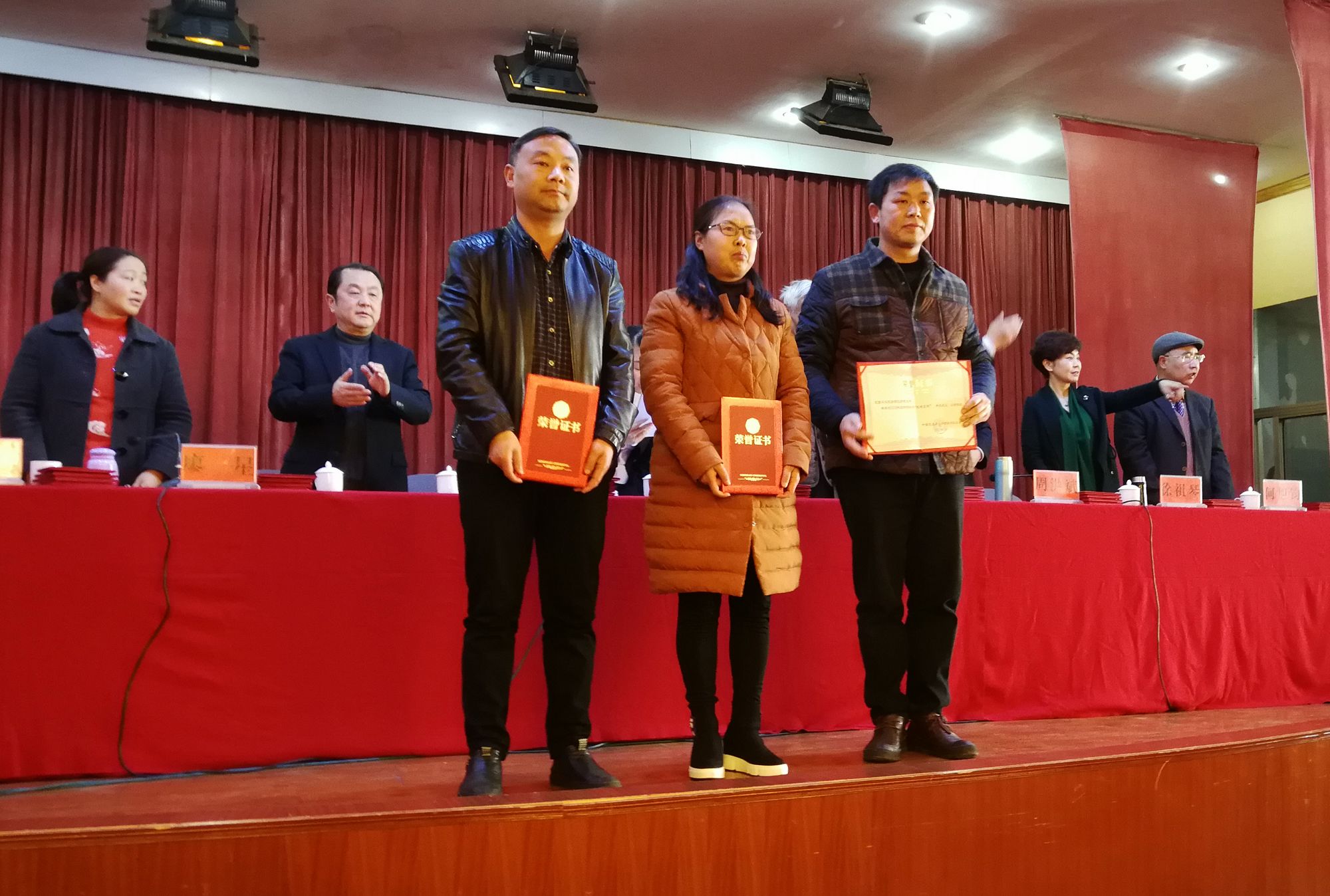 民盟黔西南州委2018年度工作会议在兴义召开 (5).jpg