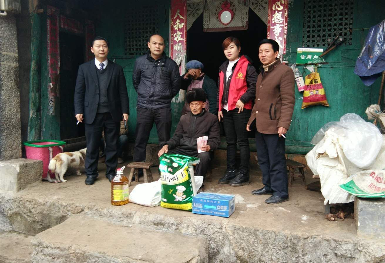 在义龙新区.jpg
