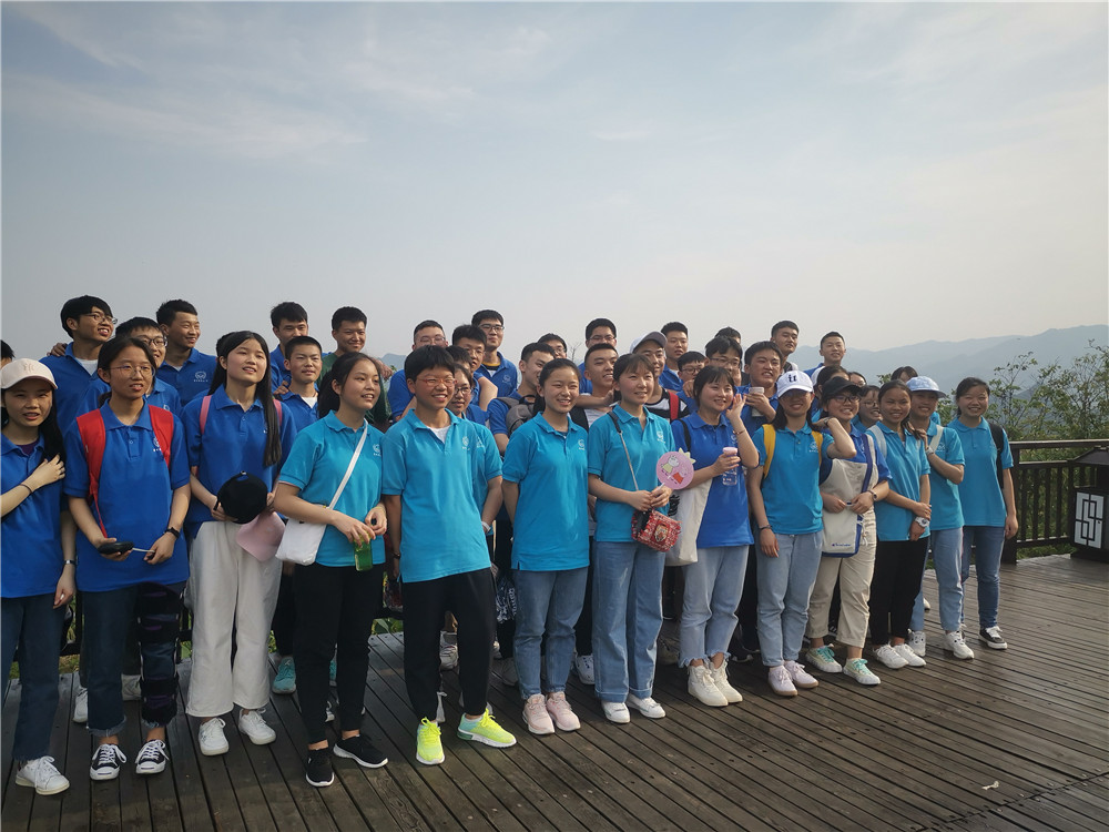 森林漫步  登高望远 - 复件(2).jpg