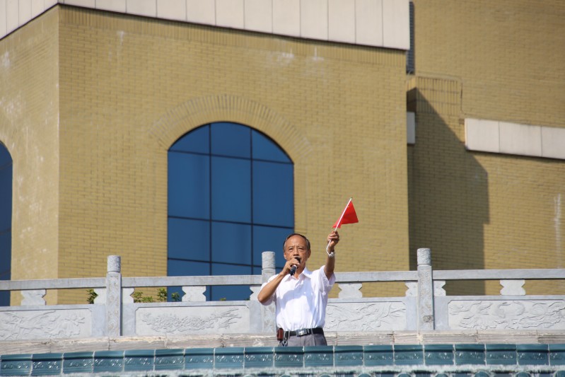 王文佳校长寄语.jpg