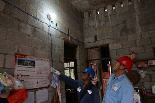 1571646082111068774.jpg 党员服务队图片3.jpg