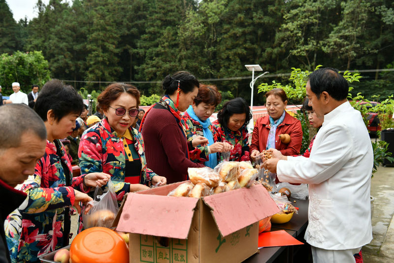 1571910427988004226.jpg 兴仁市老年大学情暖敬老院 (3).jpg