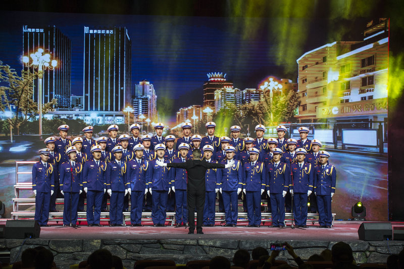 1579663750204039258.jpg 黔西南消防救援支队迎新晚会(来源:印象黔西南) (24).jpg