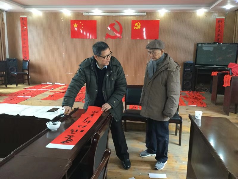 1580731259169083153.jpg 乌沙社区写送春联一瞥.jpg