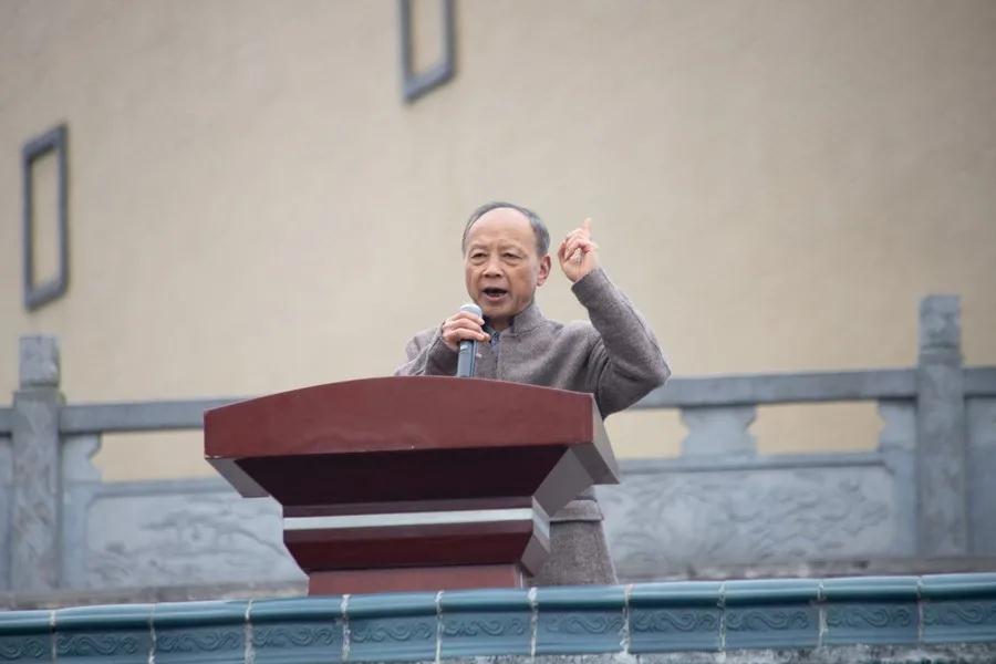 王文佳‖《新学期 新变化 新希望》——兴义市阳光书院开学典礼致辞