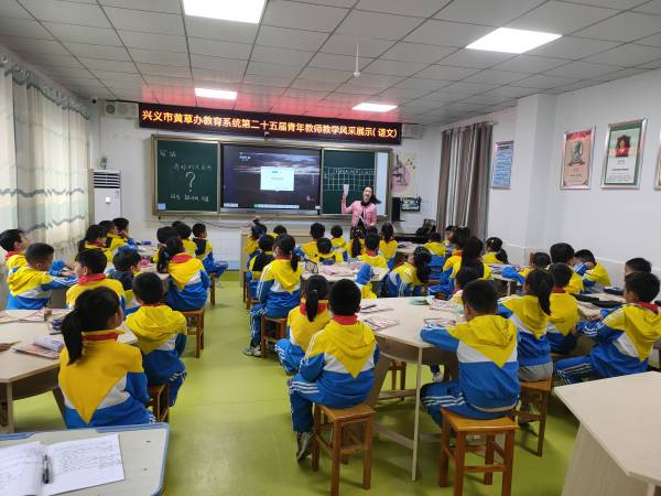 图为语文学科竞赛现场(1).jpg