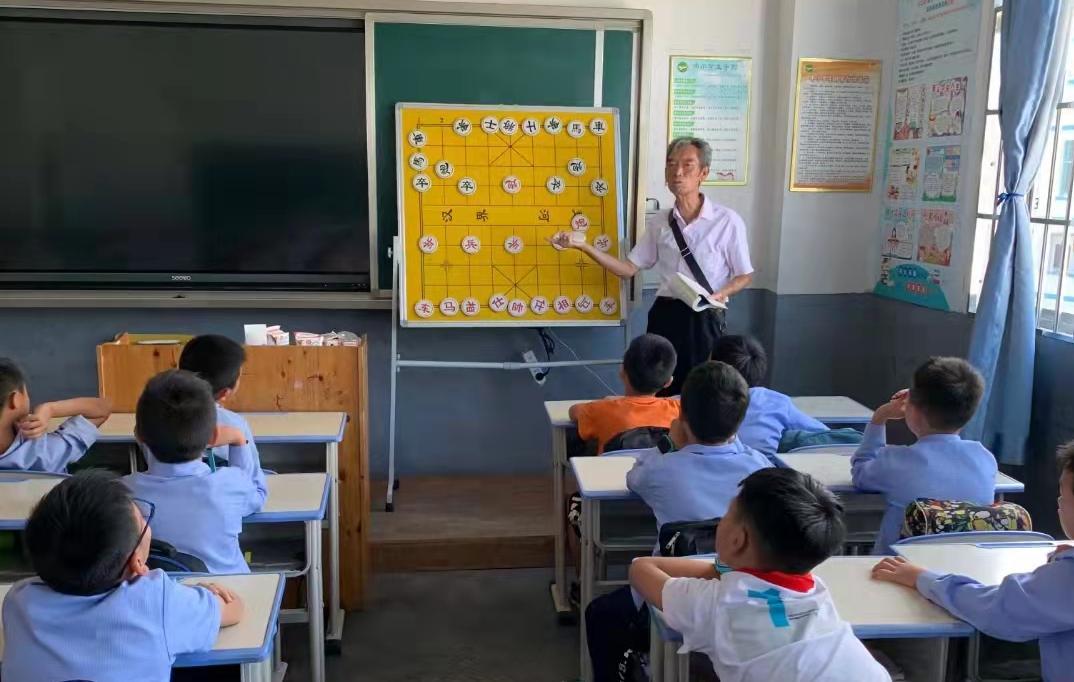 延安路小学象棋教学.jpg