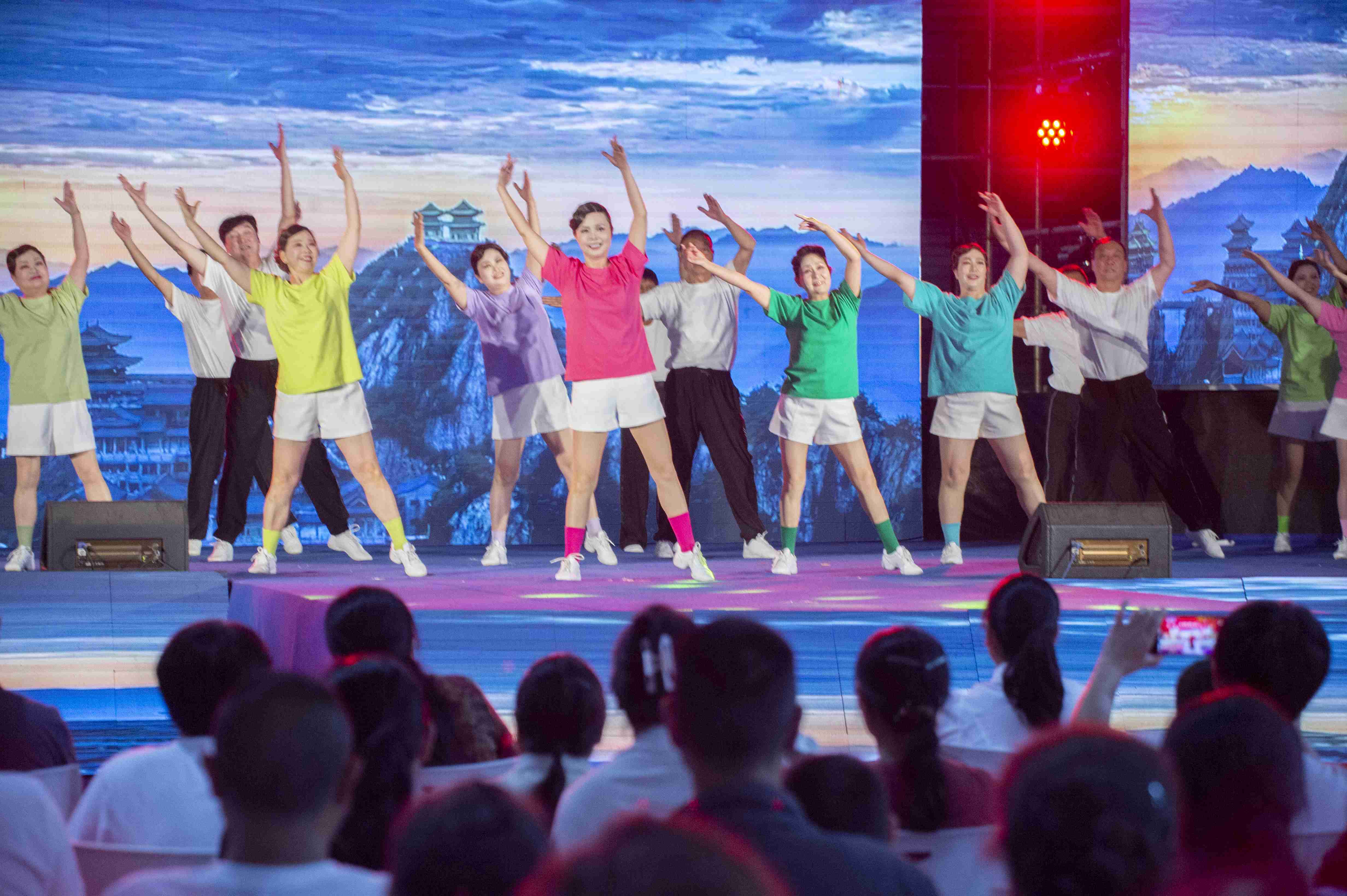 五一活动图片 (9).jpg