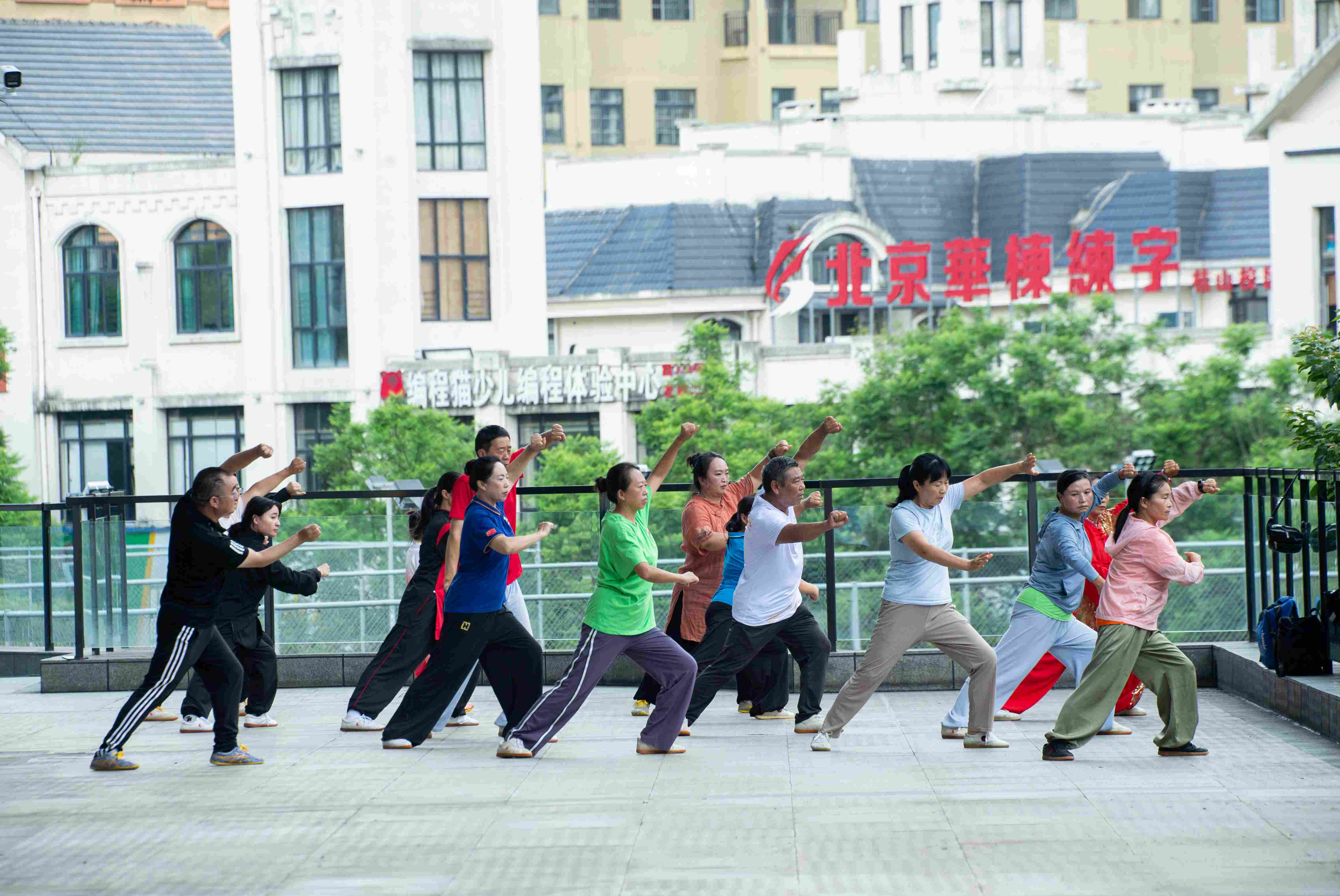 1763546695121002972.jpg _YXQ2165.jpg