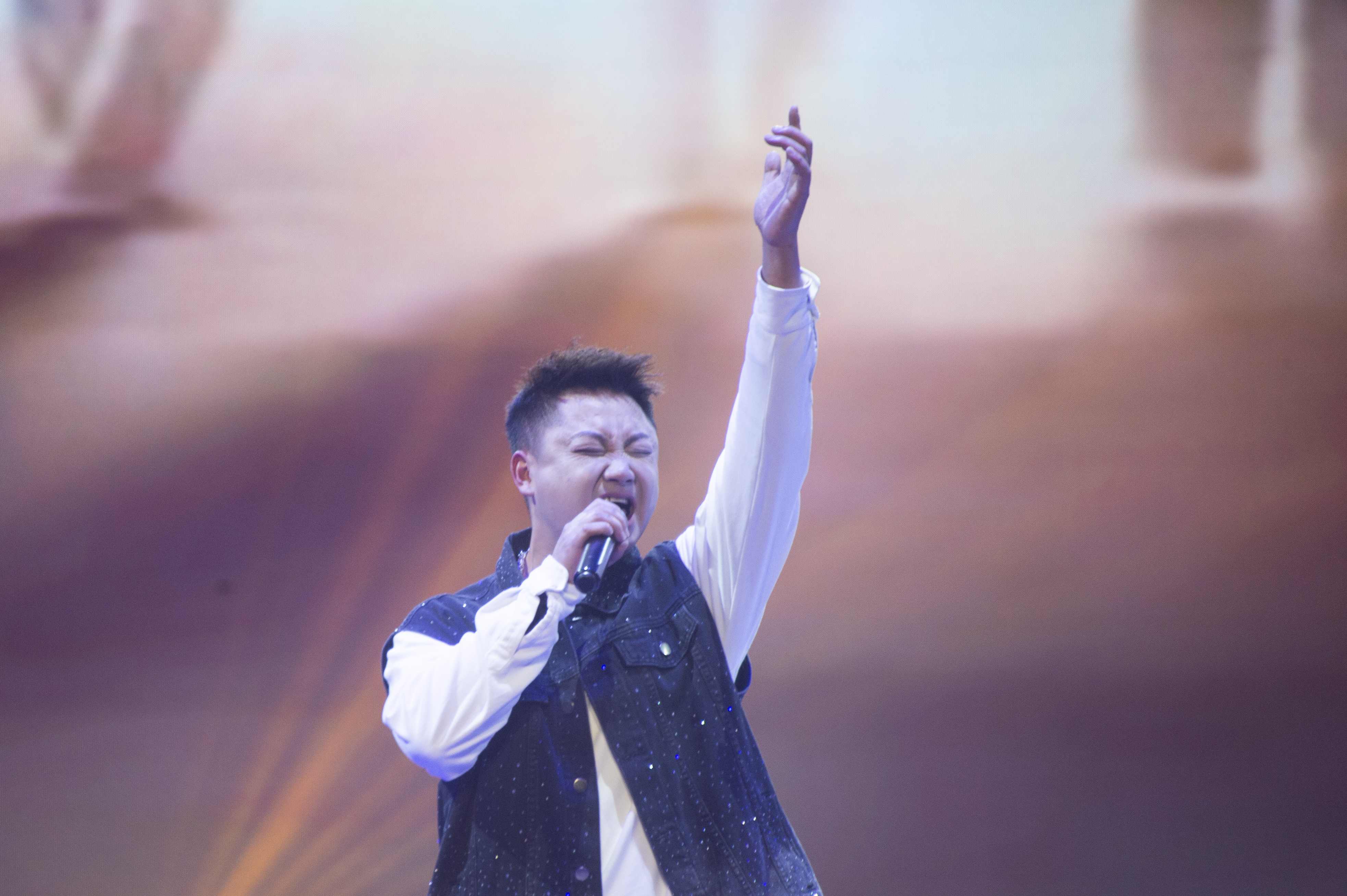 1769432920320058983.jpg 2025加油之声歌唱大赛总决赛(摄制:印象黔西南) (11).jpg